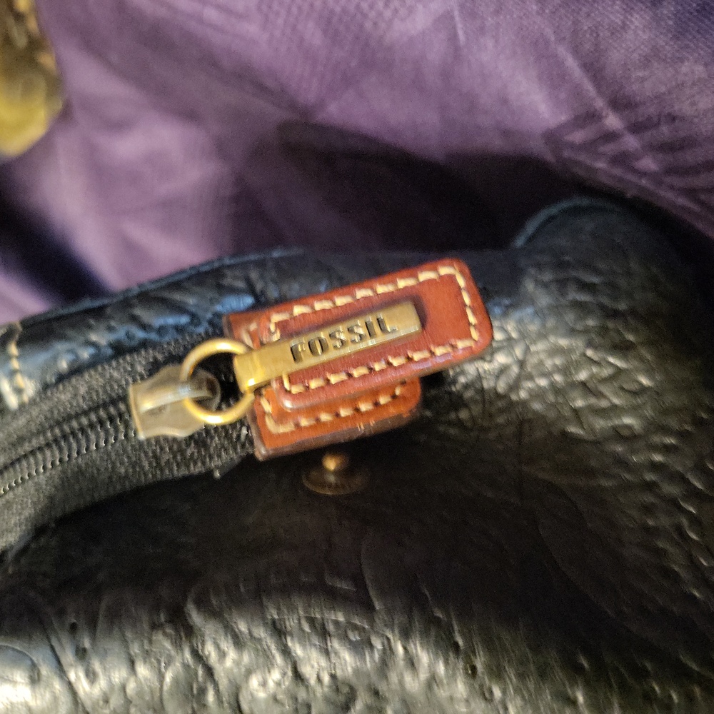 Bag: Authentic Fossil Tooled Embossed Leather Sho… - image 5